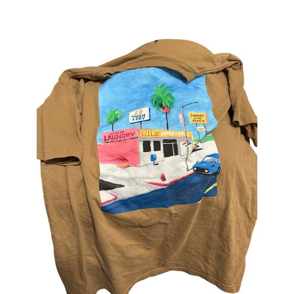 Nike SB Laundry T-Shirt Brown Men’s Medium Loose Fit Skate Graphic Tee - Picture 6 of 6